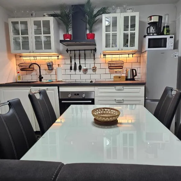 Apartment Berglez, hotel sa Škofja Loka