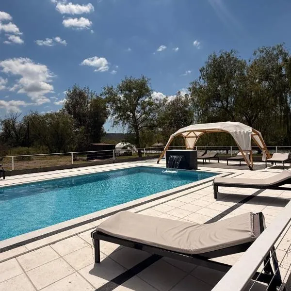 Cabañas "Las Escondidas", hotel in Valle Grande
