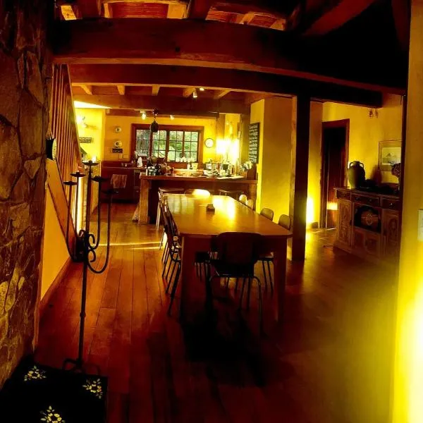 Streamside Country Manor- Storybook Stay, hotell i Matamata