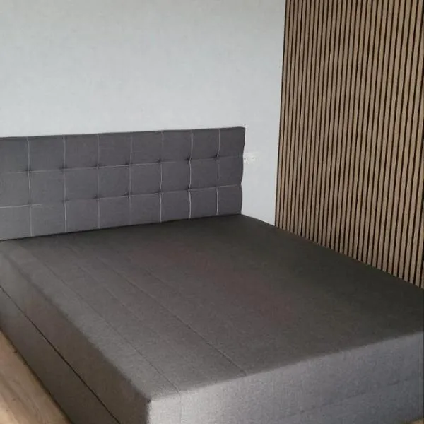 12 Квартал Шинник, hotel em Dnipro