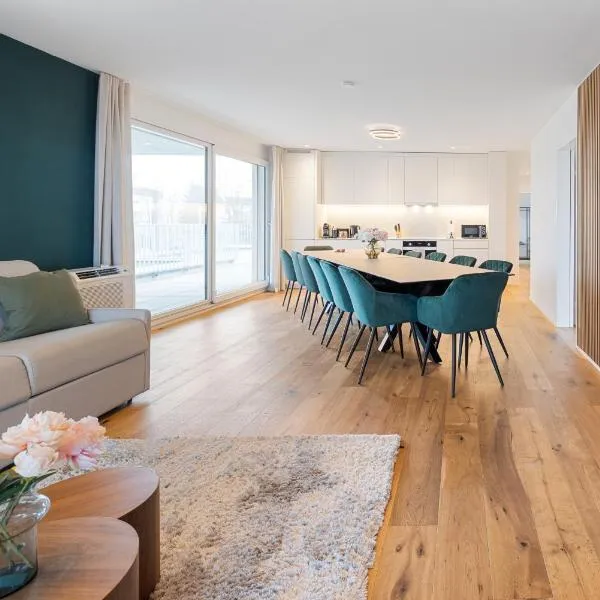 Visionary Hospitality Rothenburg, Lucerne - Premium Apartments with Free Parking, Washer, Kitchen, Terrace, Bus Stop, 15' City, khách sạn ở Rothenburg