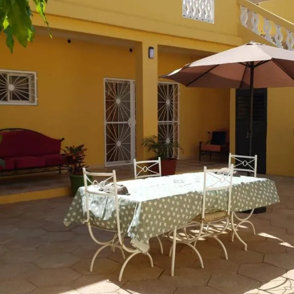 Relais 120 – hotel w mieście Ngaparou