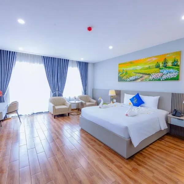 Cannes Ben Tre Hotel, hotell i Ben Tre