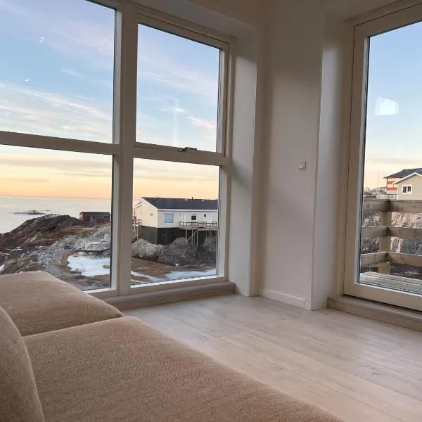 Private apartment with panoramic ocean views, hotell i Ilulissat