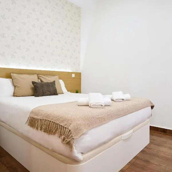 Apartamentos Fuencarral II, hotel en Madrid