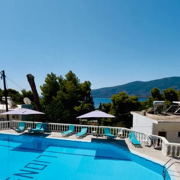 Lions Poros Apartments, hotel i Poros