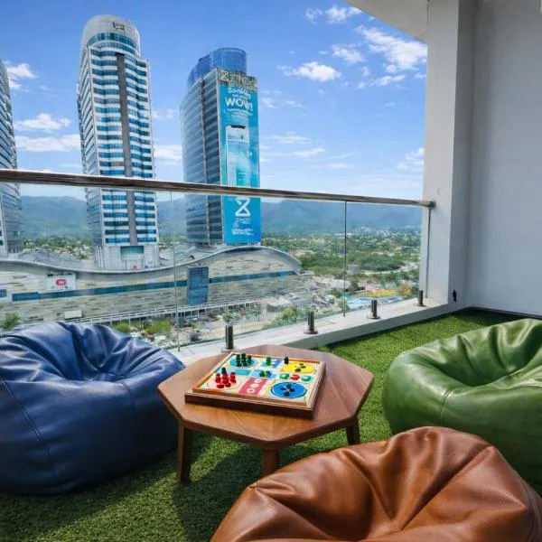 Skyline Luxury Serviced Apartments-Elysium Tower Facing Centaurus Mall Islamabad, hotel em Islamabad