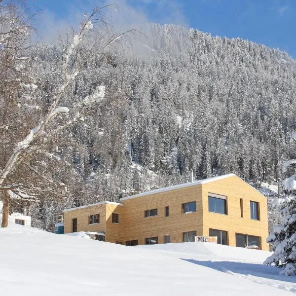 Ferienwohnung Aviez Savognin, hotel v destinaci Savognin