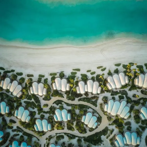 InterContinental The Red Sea Resort by IHG, hotel in Ḩanak