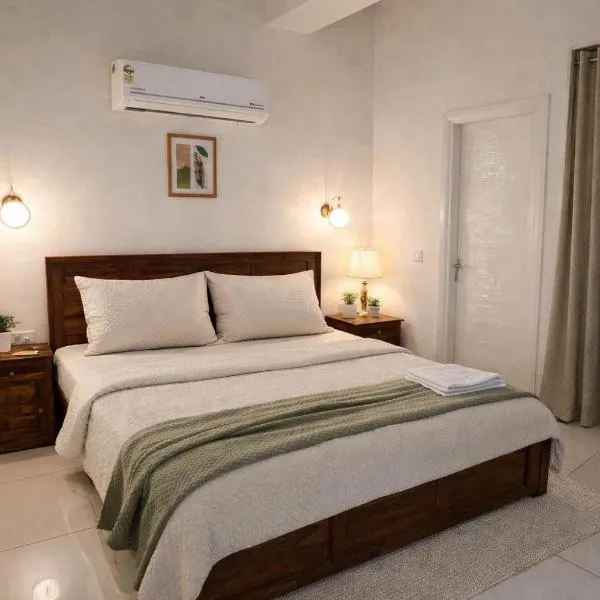 Guest Stay Inn 1BHK, hotel em Zirakpur