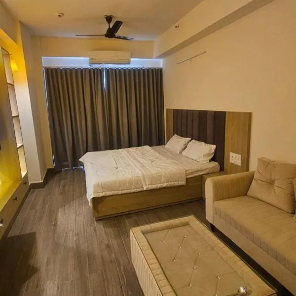 Runway suites, hotel sa Greater Noida