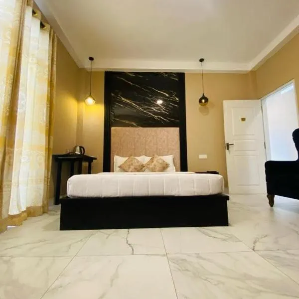 The Calm Hotel，位于努沃勒埃利耶的酒店