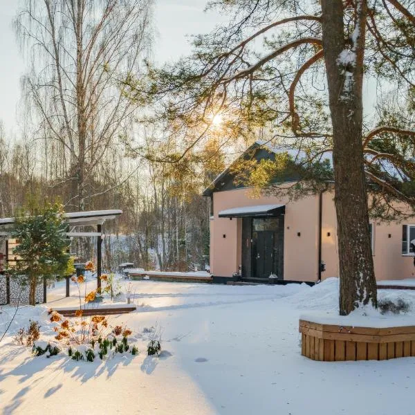 Elva Majutus - Puhkemaja - Hot Tub l Sauna l BBQ, hotel em Elva