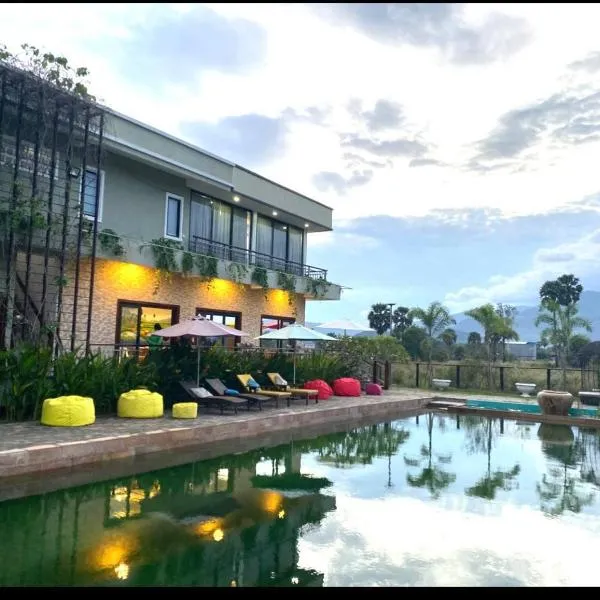 Ganesha Kampot Resort, hotel in Kampot