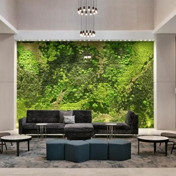 Embassy Suites by Hilton Atlanta Midtown, hotel i Atlanta