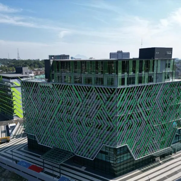 56 Hotel Block B, hotel a Kuching