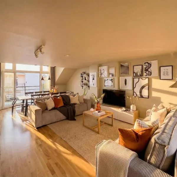 TurnKey I Karlín Square Apartments, хотел в Прага