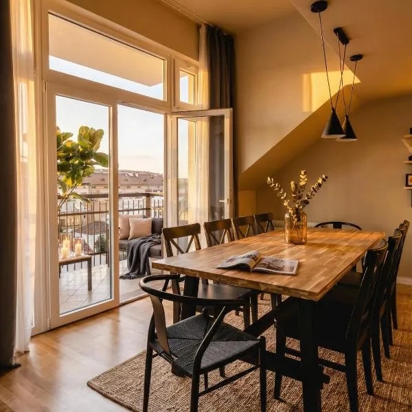 TurnKey I Karlín Square Apartments, хотел в Прага