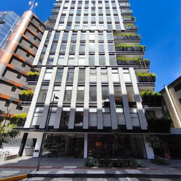 Torre Pontina La Carolina Quito Coliving Ecuador Residences, hotel u gradu Kito