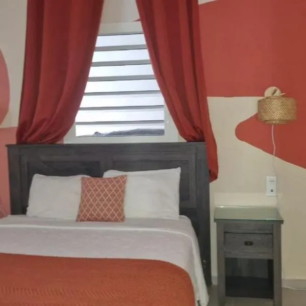 Over The Hill Residence - Your Tranquil Oasis, hotel in Grand Case