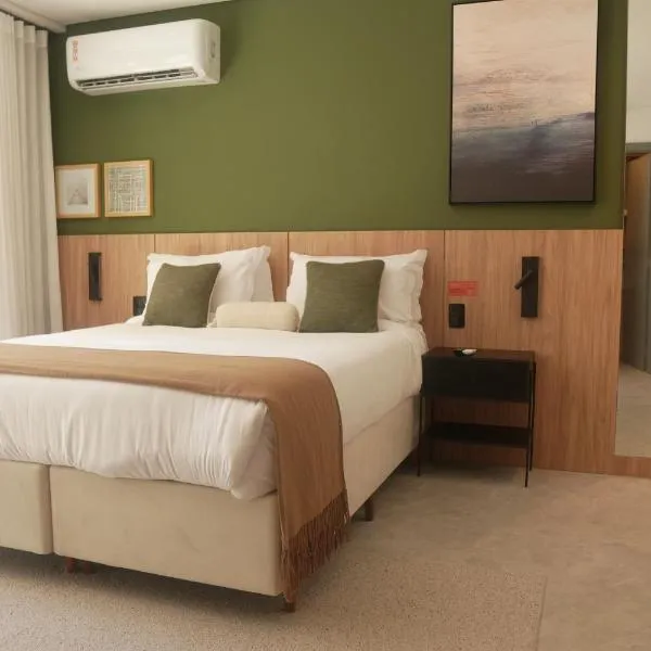 Xtay Oslo Florianópolis -Estúdios em área residencial e tranquila no Centro โรงแรมในฟลอเรียนอโปลิส