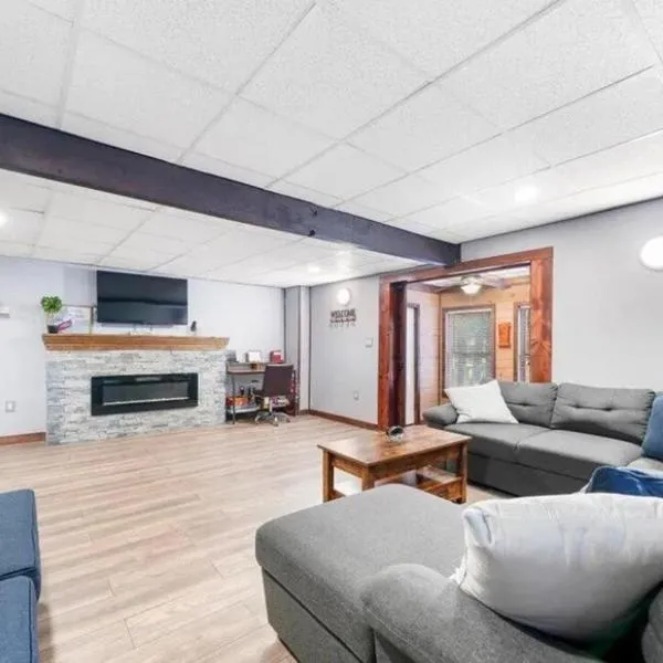 Peaceful 4 Bedroom Home located near Lake, hotel a Hawley