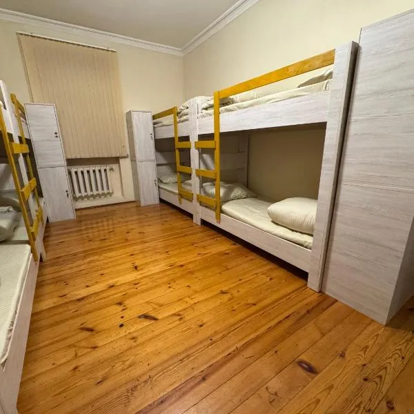 Hostel Caravanserai, отель в Баку