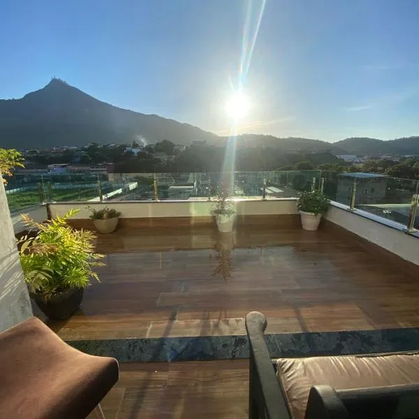 Casa Mary Prox Hospital Samaritano Vista para Ibituruna, отель в городе Говернадор-Валадарис