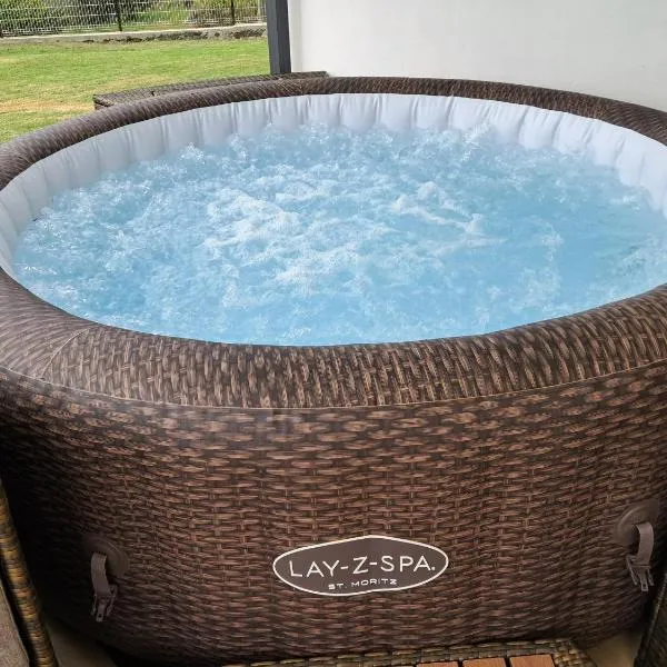 L'Escapade des Hauts location saisonnière avec jacuzzi, hotel v mestu Le Tampon