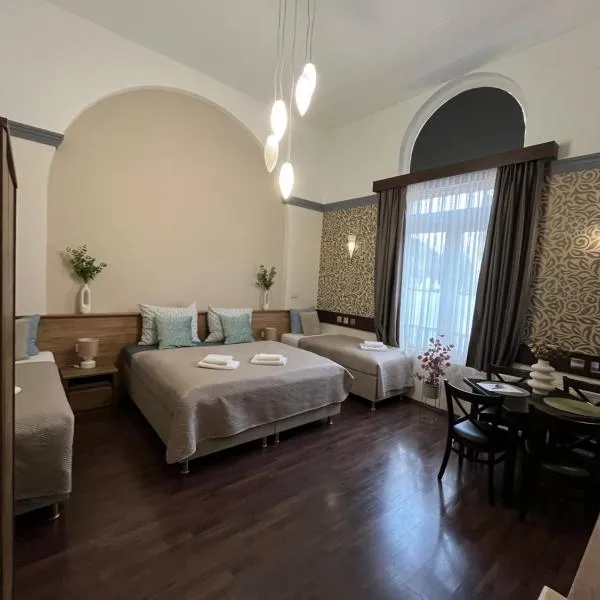 Mohács Korona Apartman: Mohács şehrinde bir otel