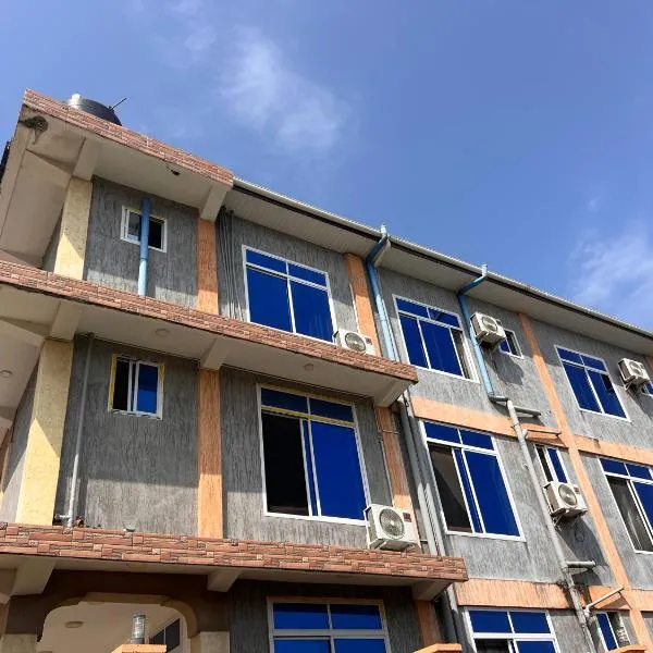 PhyllenHotel Tanga، فندق في طنجة
