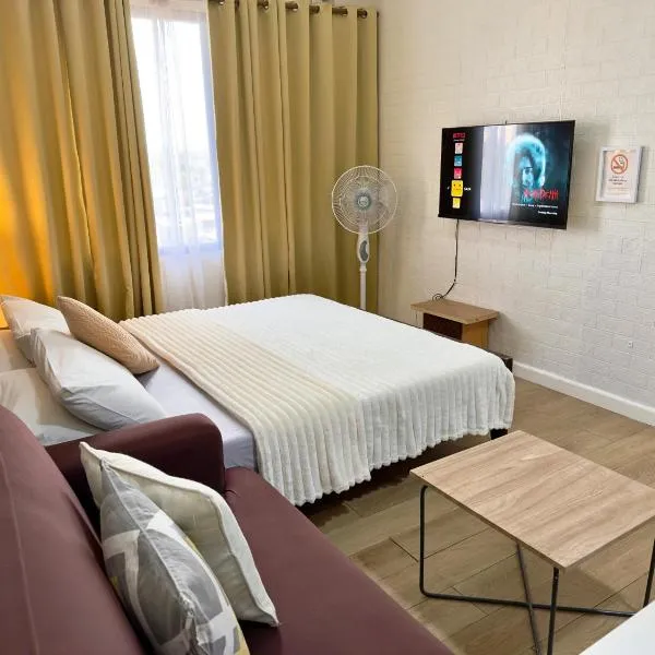 Hannah’s Morning Sun - Studio Room, hotel v mestu Manila