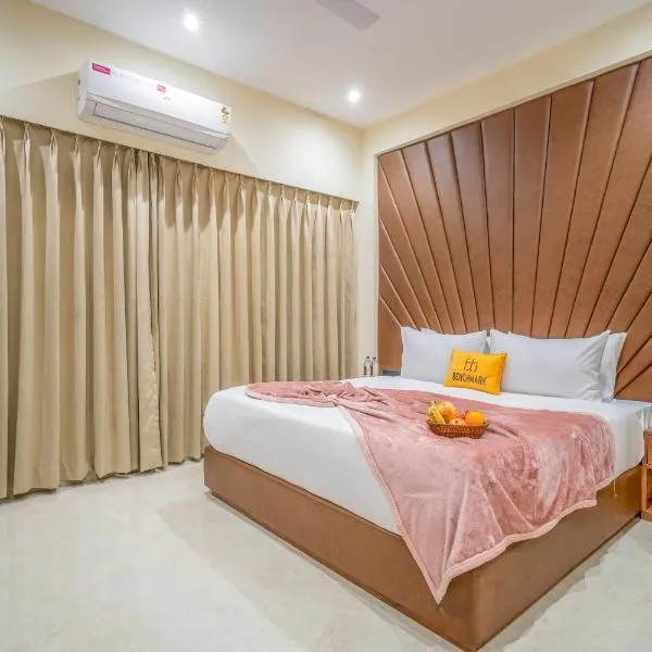 The Benchmark Residences, hotel em Indore