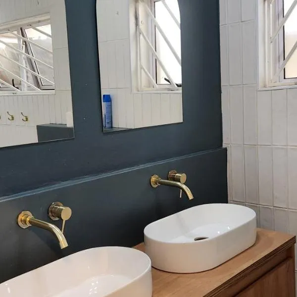 Makoya Guest house、ジャーミストンのホテル