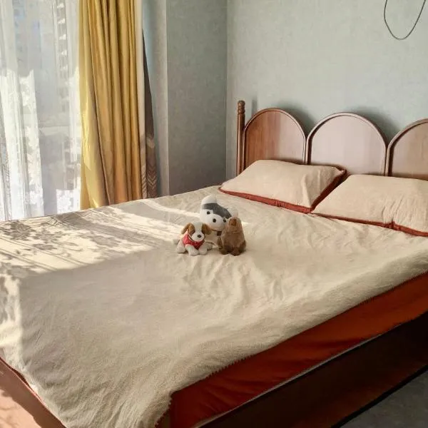 Beijing City Center - 3-bedroom, 2-bathroom duplex family flat โรงแรมในปักกิ่ง