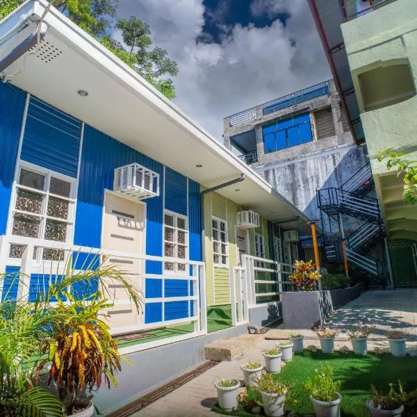Liberty's Homestay Private Apartment, hotel en Corón