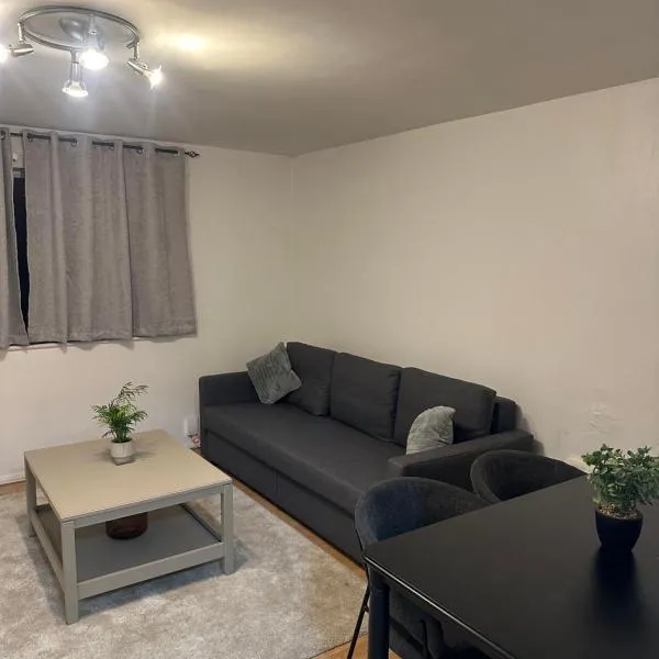 West Thurrock में, होटल Maya-Ama Cosy 2 Bedroom Flat Near Lakeside Shopping Centre And Grays