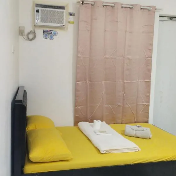 Jessa's Transient Studio with Balcony, hotel v Masbate