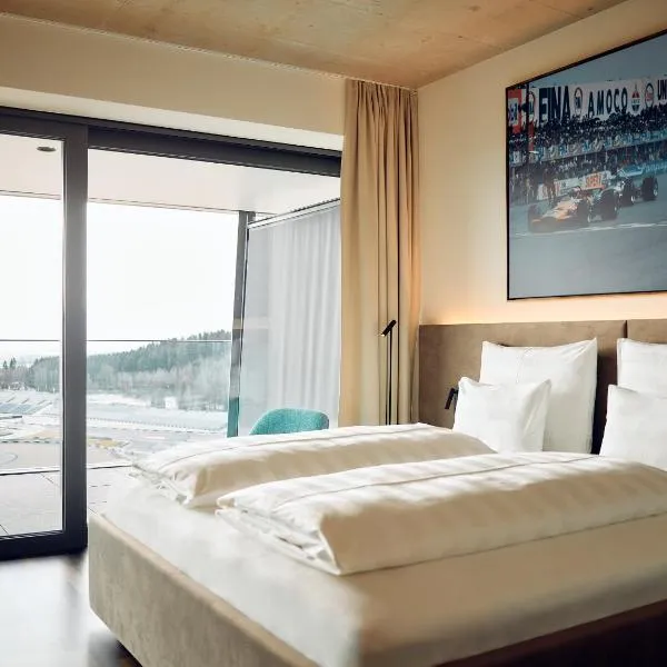 WIEDERERÖFFNUNG - TAUROA Schönberghof Spielberg, hotel a Spielberg