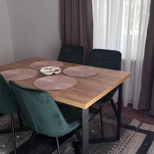 Holiday House M&M Kupres, hotel in Kupres