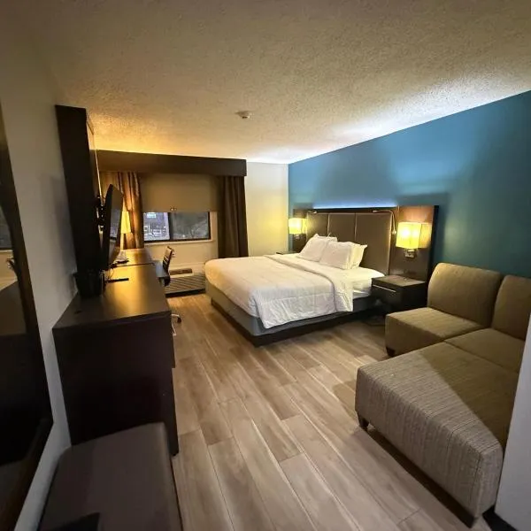 Quality Inn & Suites Detroit Metro Airport, hotel en Romulus