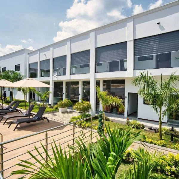 Newport Hotel, hotel em Atimpoko