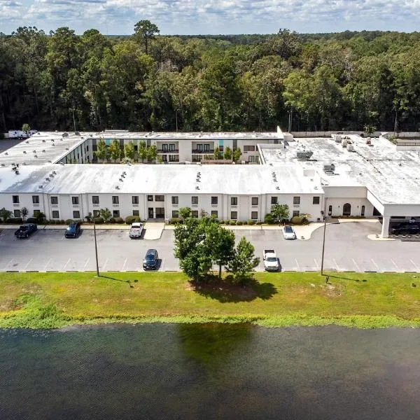 Clarks Inn Savannah Airport,普勒的飯店