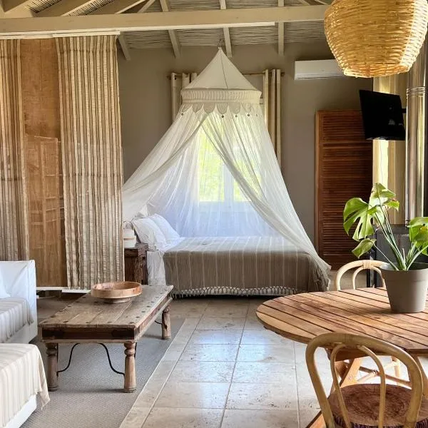 FOS Ionian Breeze Studio, hotell i Platithriás