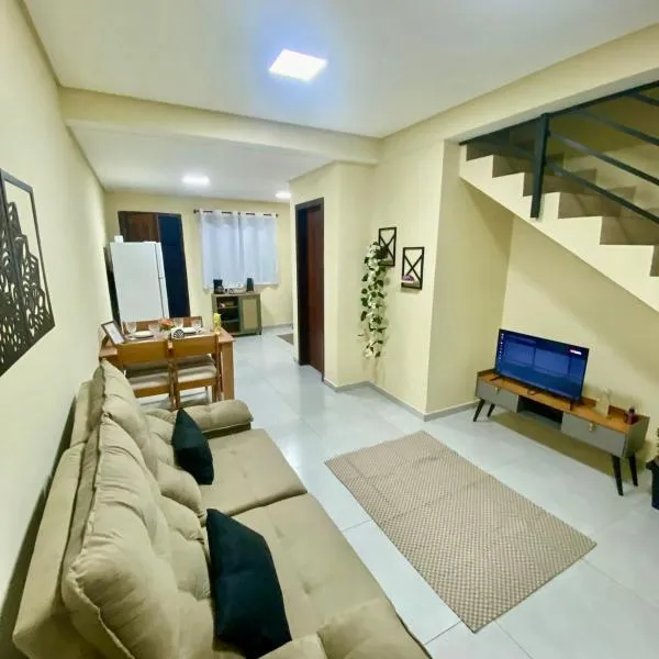 Casa completa com 2 quartos perto do aeroporto - Aventureiro، فندق في جوينفيل