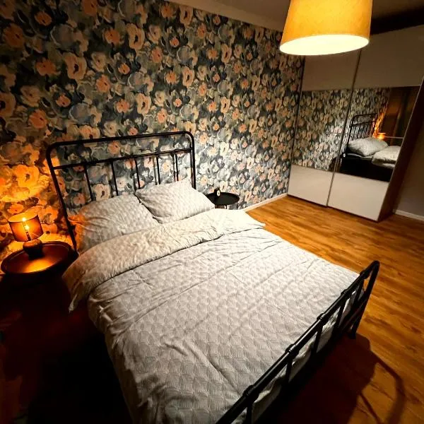 Blue Apartment KRK with Balcony、クラクフのホテル