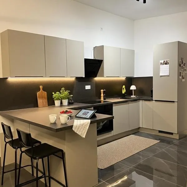 Cozy Apartment with Excellent Transport Links to Old Town, Main Station and Trade Fair, hotel din Düsseldorf