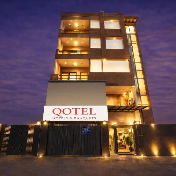 Qotel Comfort Ashok Vihar - Near Delhi University, hotel v Dillí
