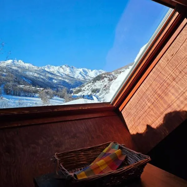 joli studio vue montagne – hotel w mieście Allos