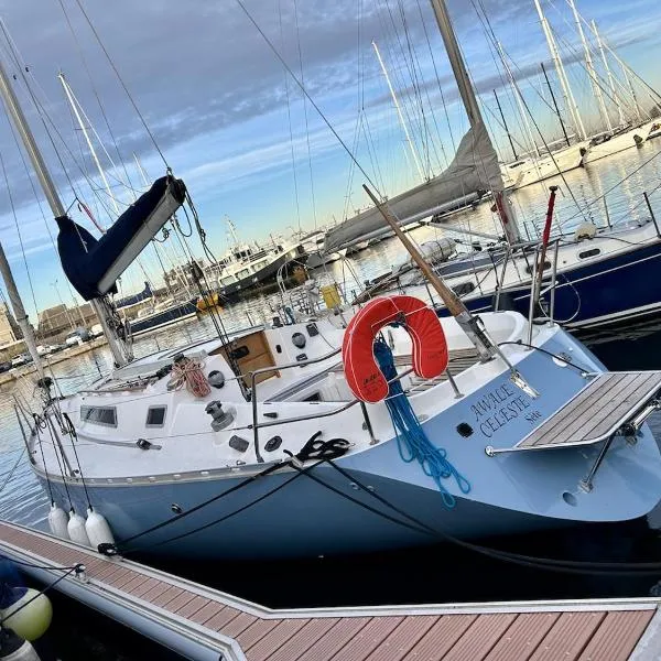 Nuitée insolite sur Awalé Céleste, voilier de 11m, hotel di Sete